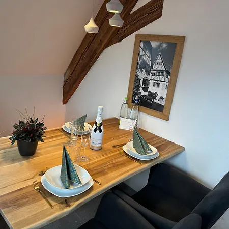 Moderne Suite Goldener Stern In Der Altstadt Mit Wifi 公寓 *