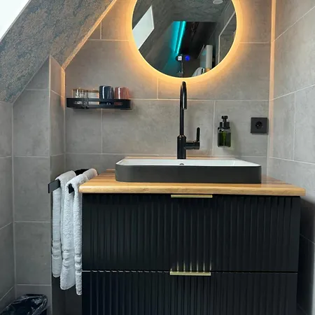 Moderne Goldener Stern In Der Altstadt Mit Wifi *