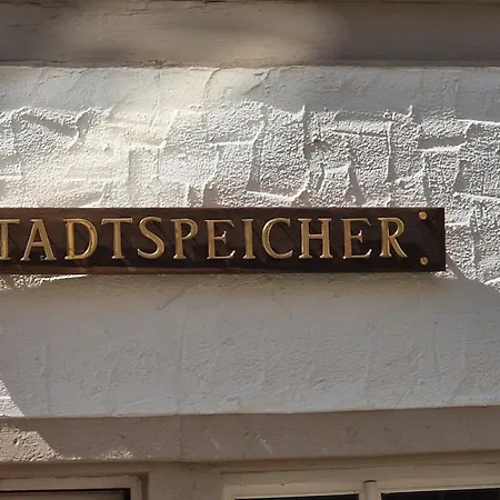 Moderne Suite Goldener Stern In Der Altstadt Mit Wifi Appartamento